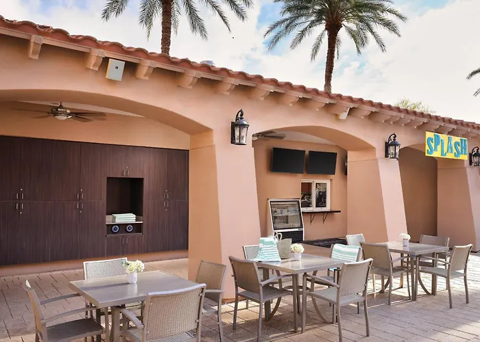 Sheraton Desert Oasis Villas,