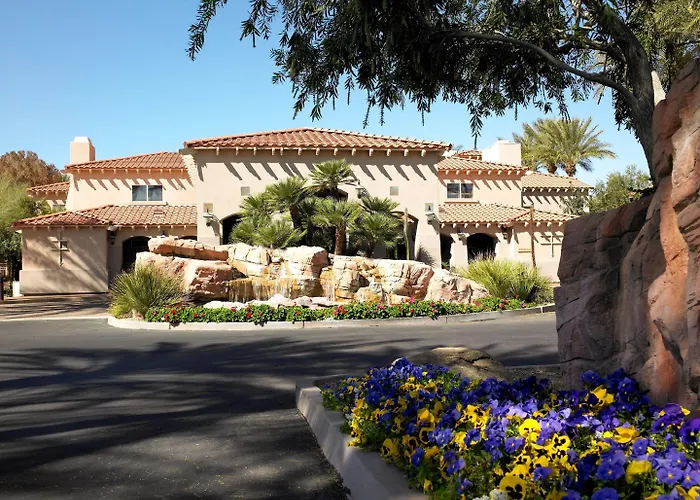 Sheraton Desert Oasis Villas,