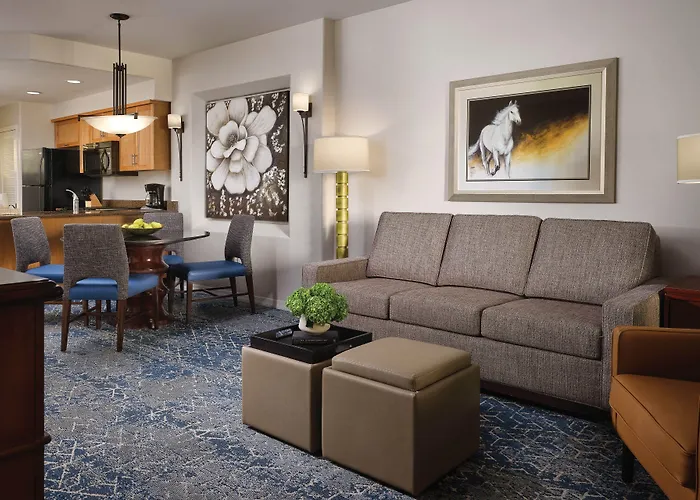 Sheraton Desert Oasis Villas, 3*