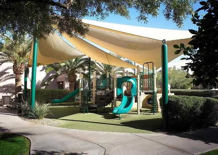 Sheraton Desert Oasis Villas, 3*